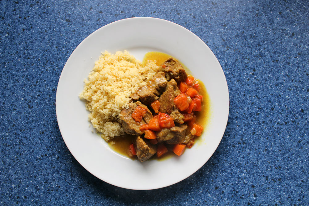 Cordero al curry con cous cous