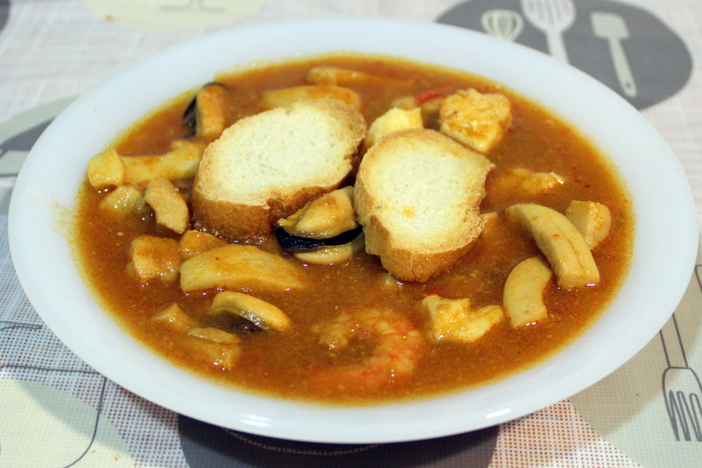 Sopa de pescado y marisco